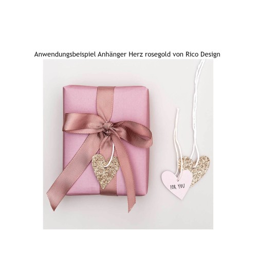 Dekorationsbeispiel Papieranhänger Herzen von Rico Design