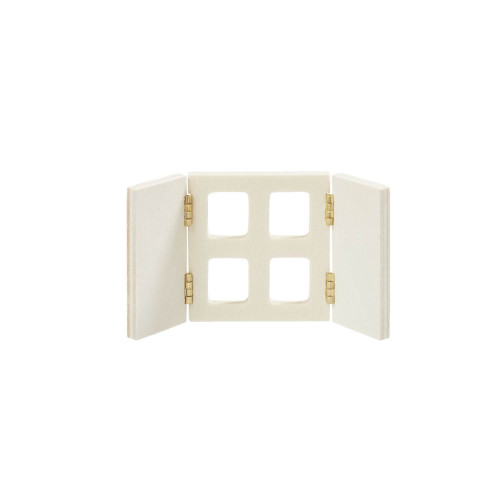 Miniatur Fenster aus Holz mit Fensterläden